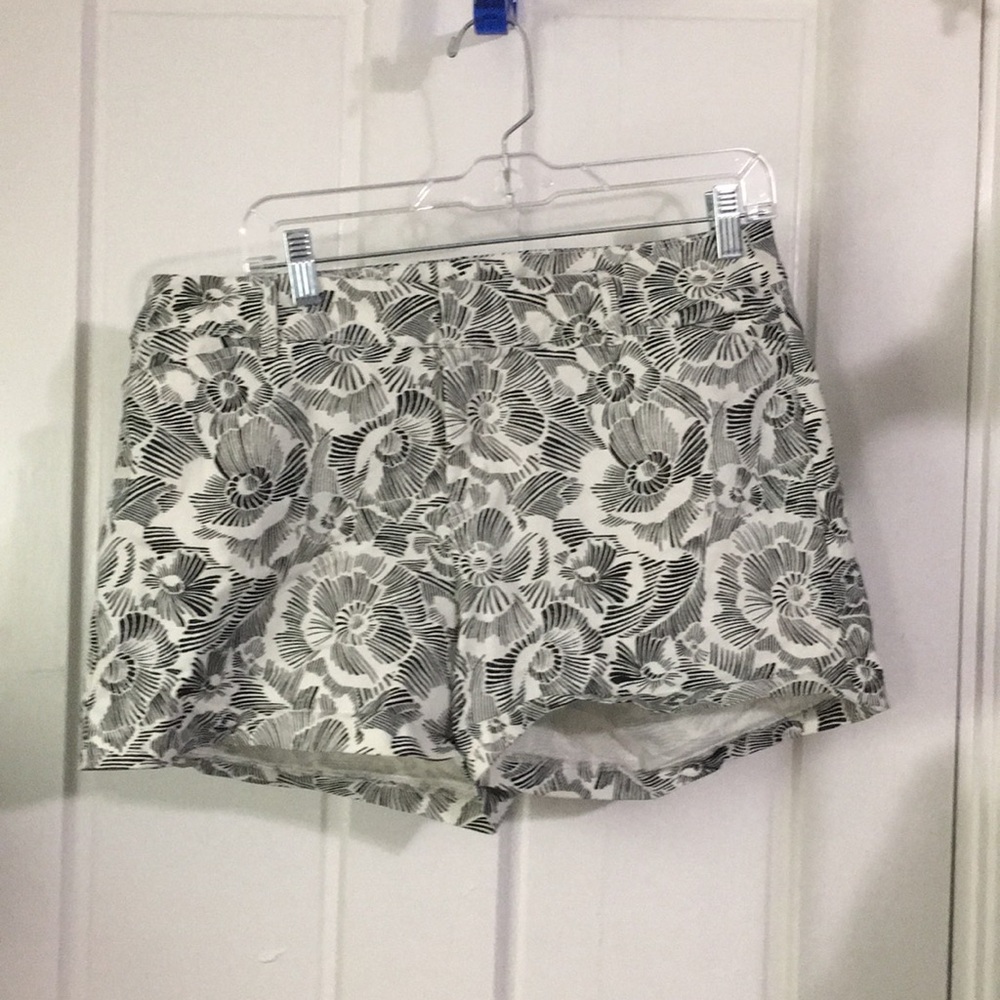 Old Navy pixie chino shorts